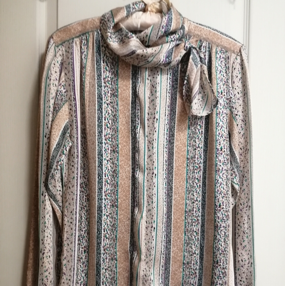 Korean silk blouse - Picture 4 of 5